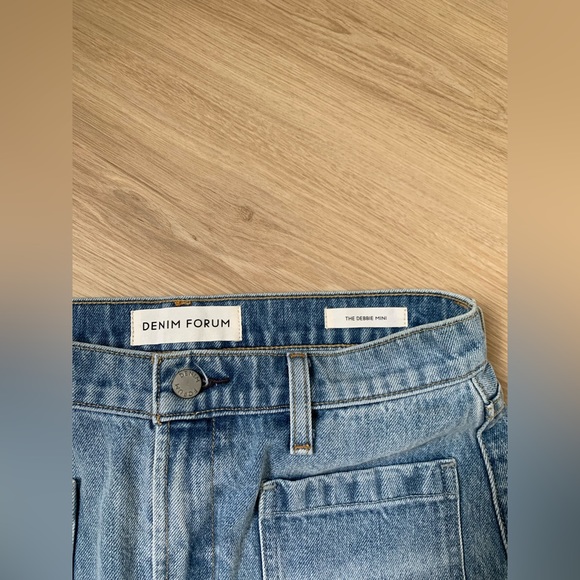 Aritzia - Debbie mini skirt - Picture 2 of 3